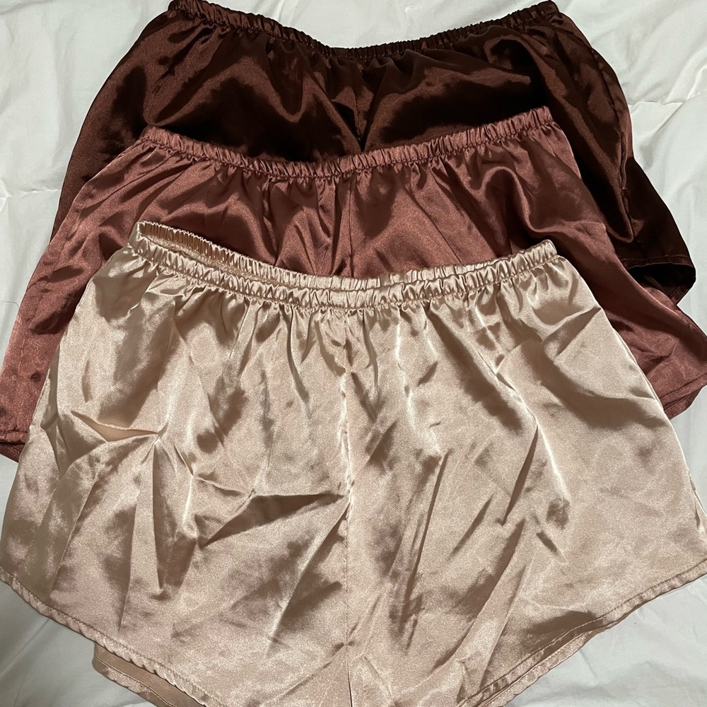 Silk sleep shorts